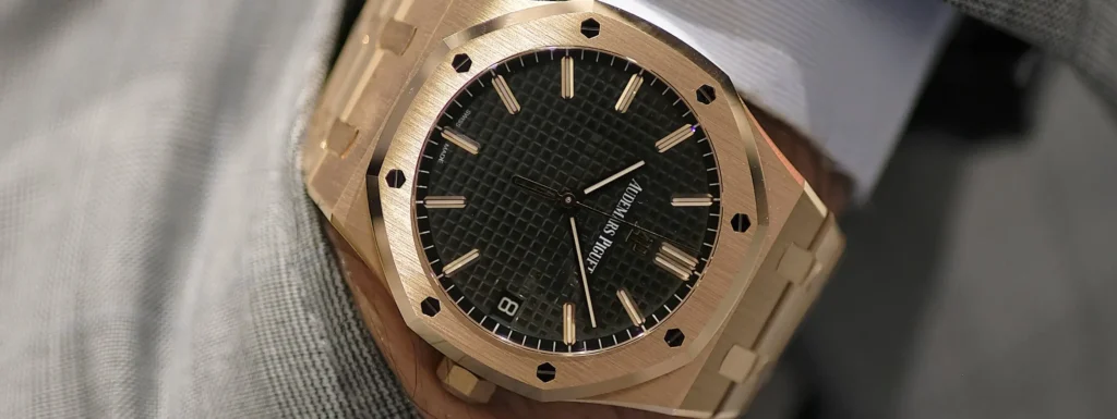 Audemars Piguet Royal Oak Fake vs Real audemars piguet royal oak gold replica watches