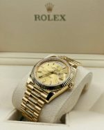Rolex Day-Date 40 Presidential Champagne dial, Fluted Bezel, President bracelet, Yellow gold Watch - Image 2